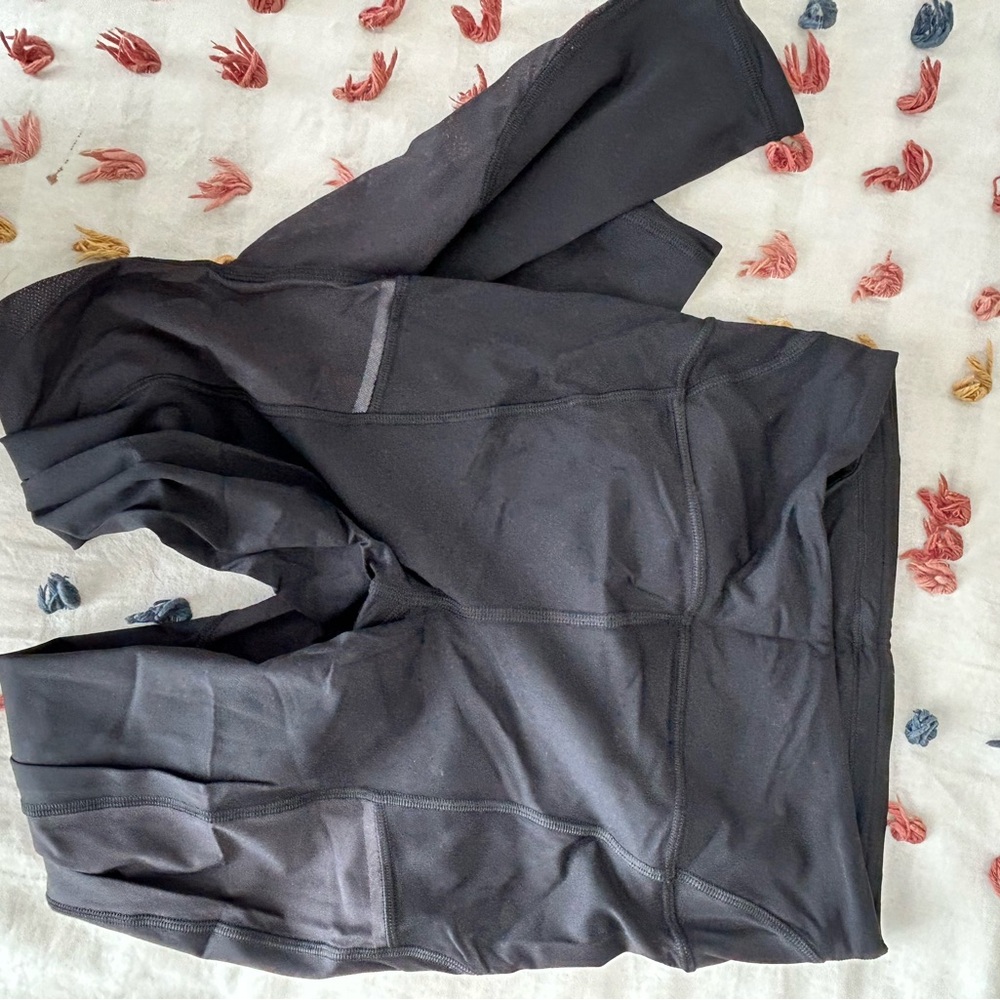 Black Lululemon full length Leggings